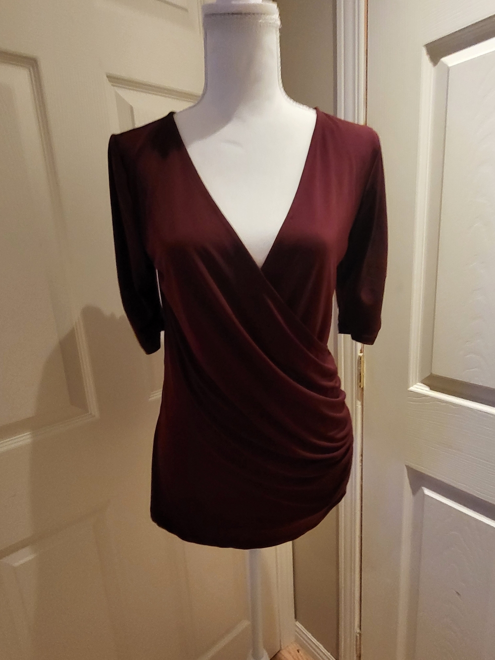 Women's V-Neck Surplice Ruched Top - Burgundy (78)